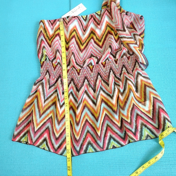 Speechless Flutter Batwing One Cold Off Shoulder Top XL - Picture 7 of 8